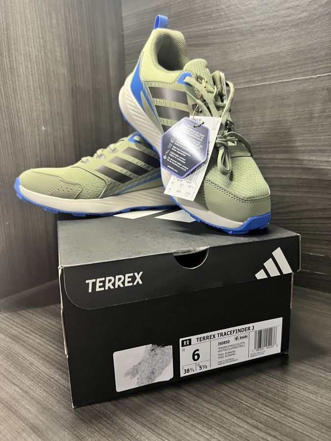 adidas Terrex Tracefinder J (Junior), kids us 6