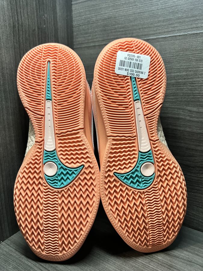Nike Sabrina 2 (GS), kids us 7Y