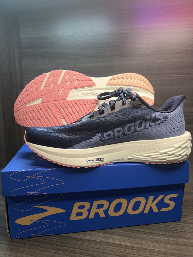 Brooks Launch 11, women's us 9.5